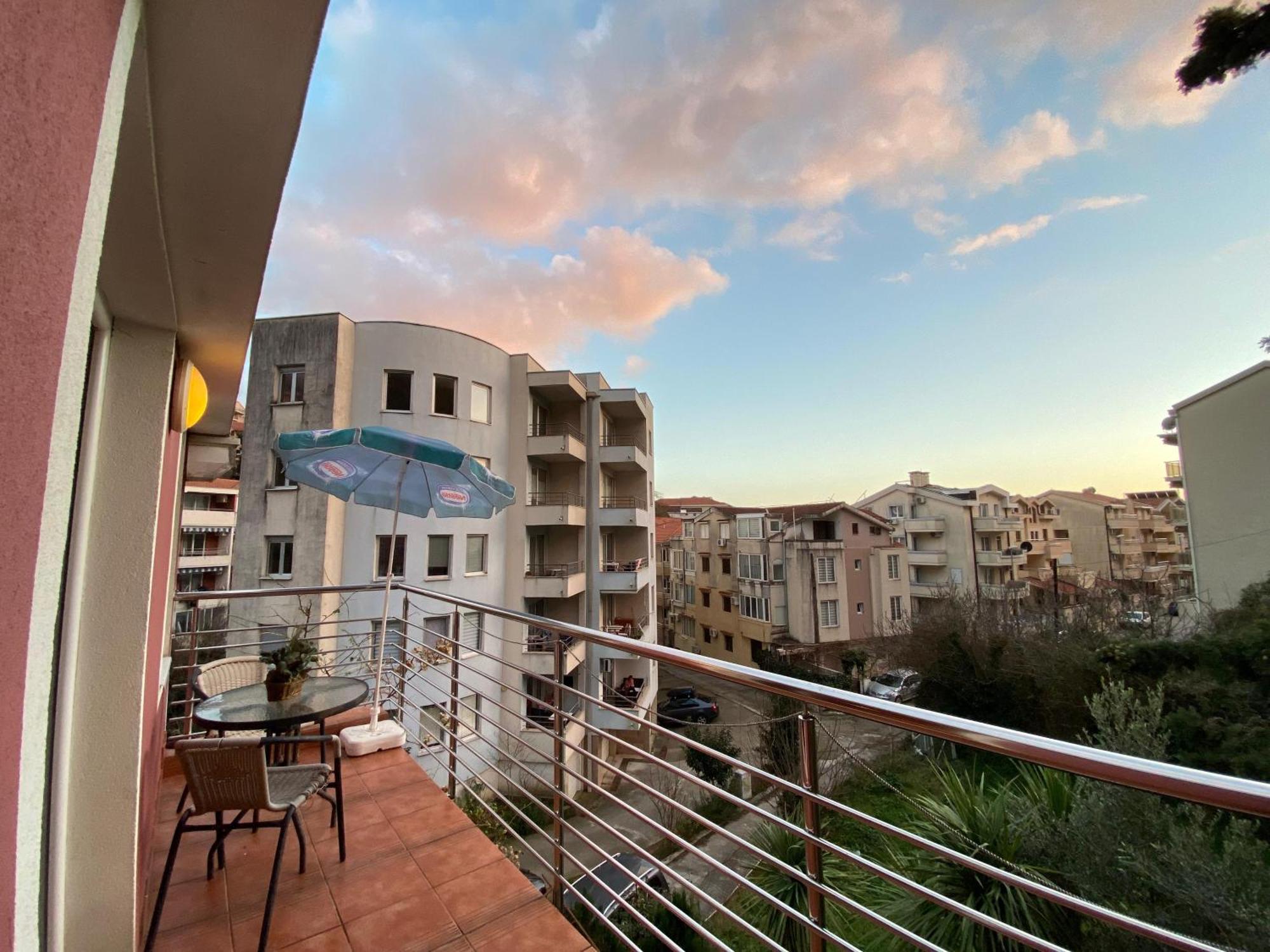 Markovic Aparthotel - Budva Becici Hotel 外观 照片